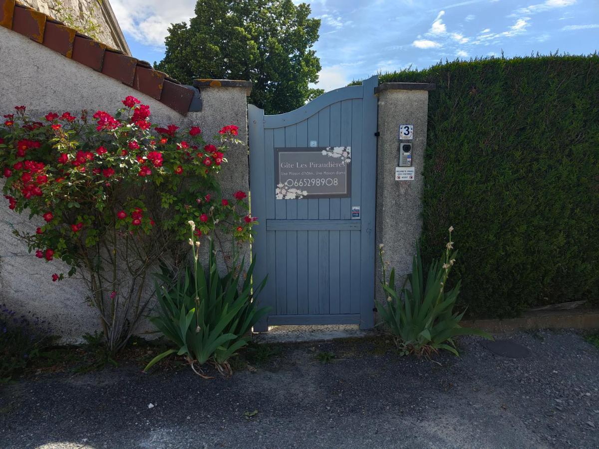 Gite Les Piraudieres Noyant-de-Touraine المظهر الخارجي الصورة