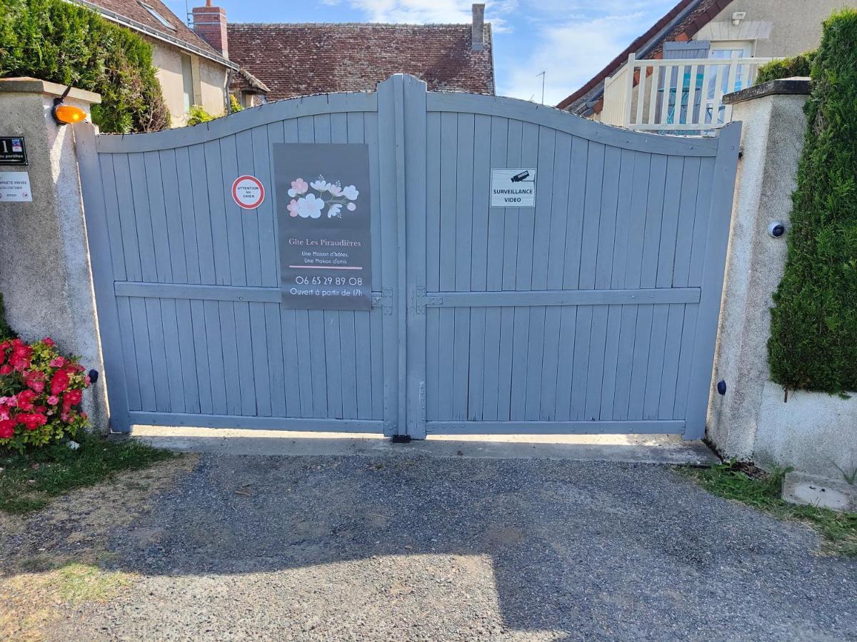 Gite Les Piraudieres Noyant-de-Touraine المظهر الخارجي الصورة