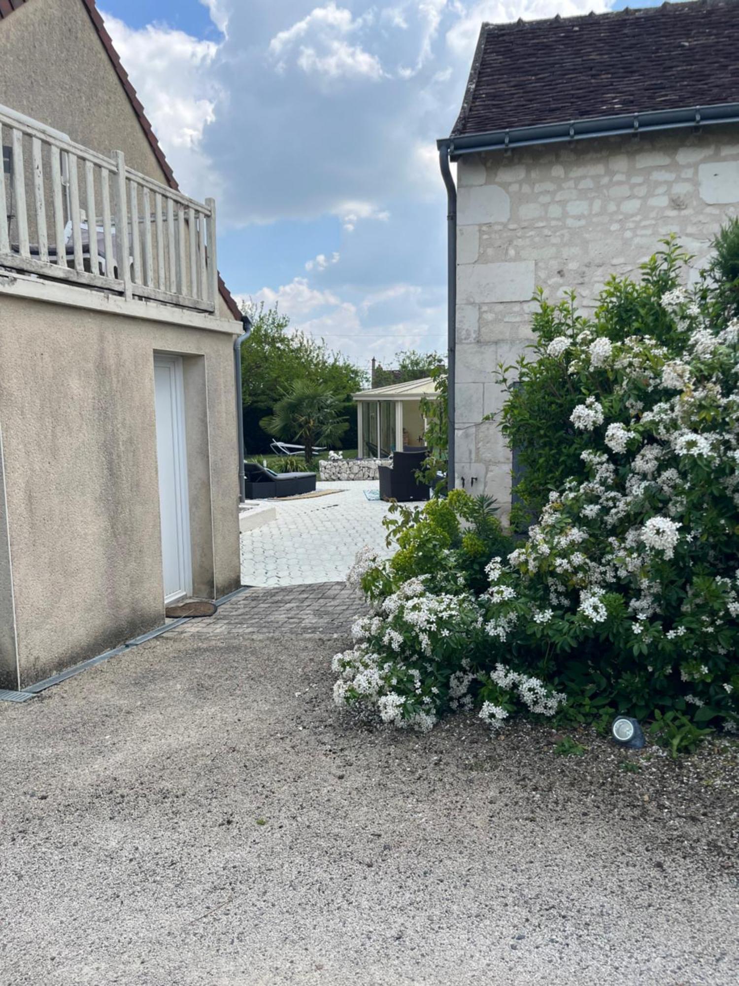 Gite Les Piraudieres Noyant-de-Touraine المظهر الخارجي الصورة